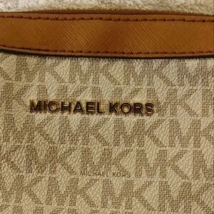 Michael Kors zip top crossbody purse